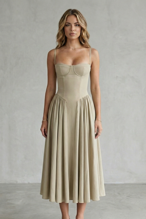 Calliope – Estructura atemporal – Vestido estructurado sin mangas para mujer