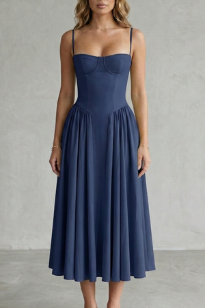 Calliope – Estructura atemporal – Vestido estructurado sin mangas para mujer
