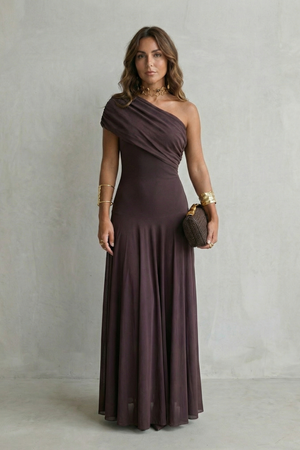 Bellamare – Elegante vestido maxi con escote drapeado de un solo hombro