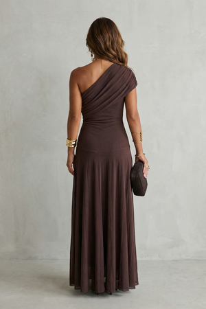 Bellamare – Elegante vestido maxi con escote drapeado de un solo hombro