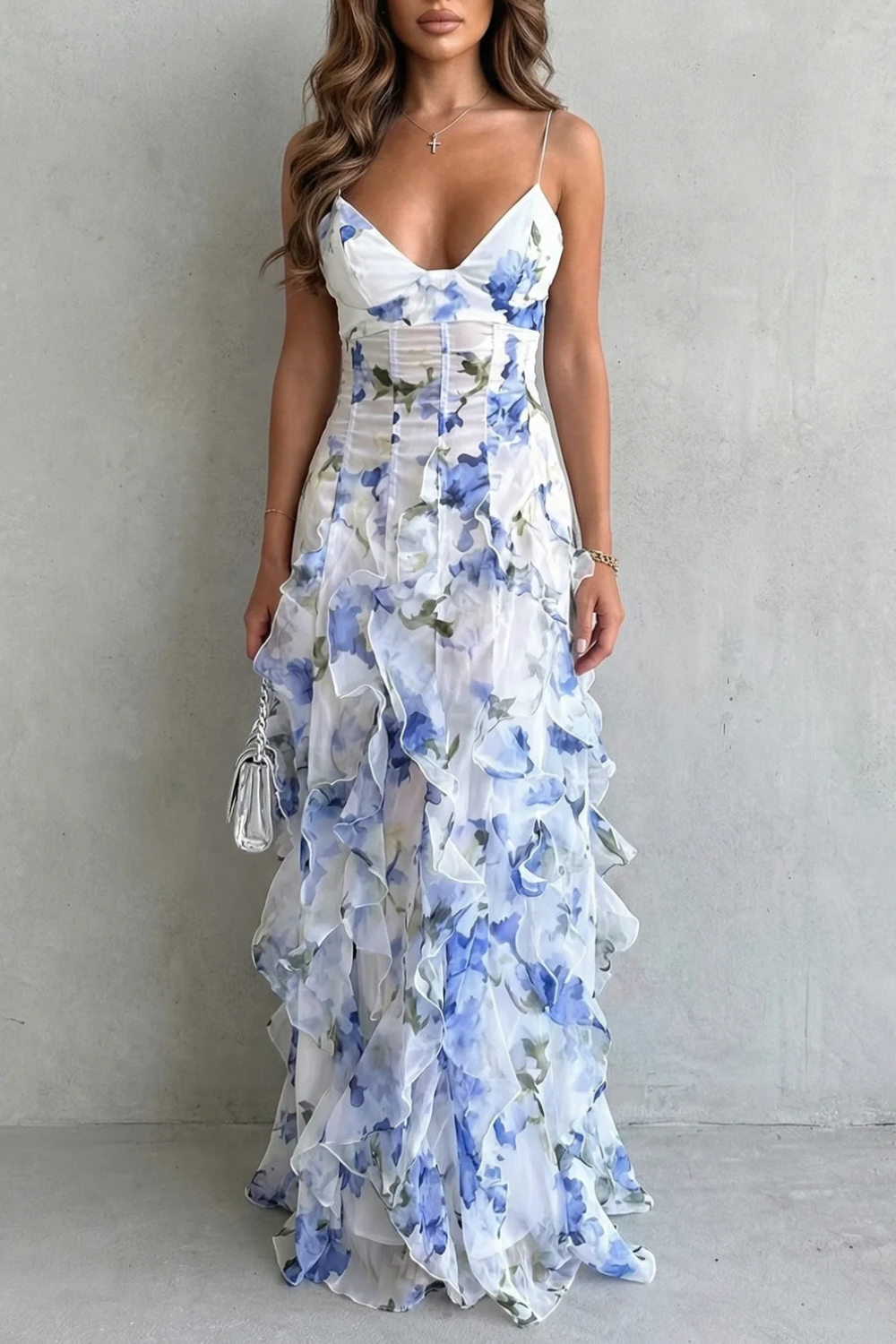 Sestina – Cascada floral transparente – Vestido maxi de noche con volantes
