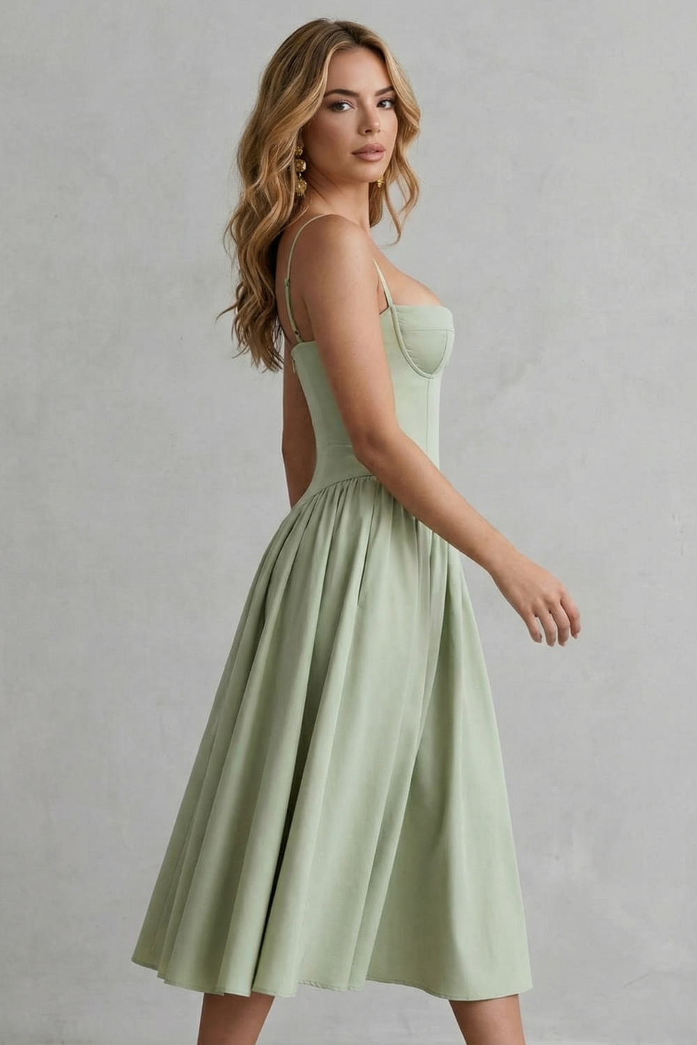 Calliope – Estructura atemporal – Vestido estructurado sin mangas para mujer