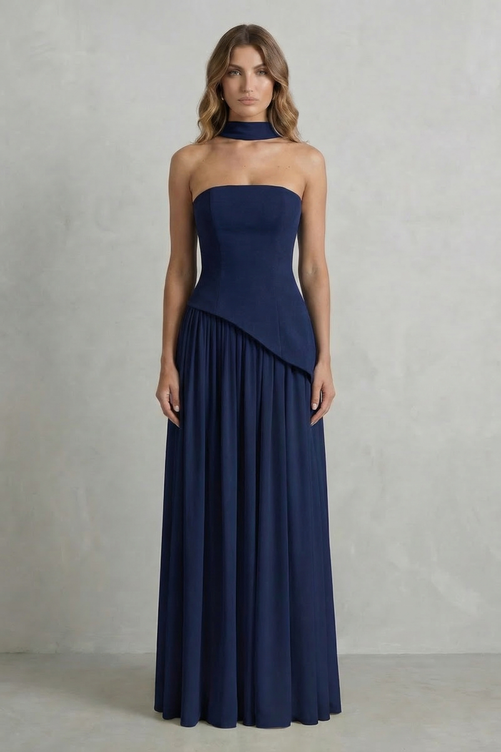 Celestara – Vestido maxi sin mangas con drapeado y abertura