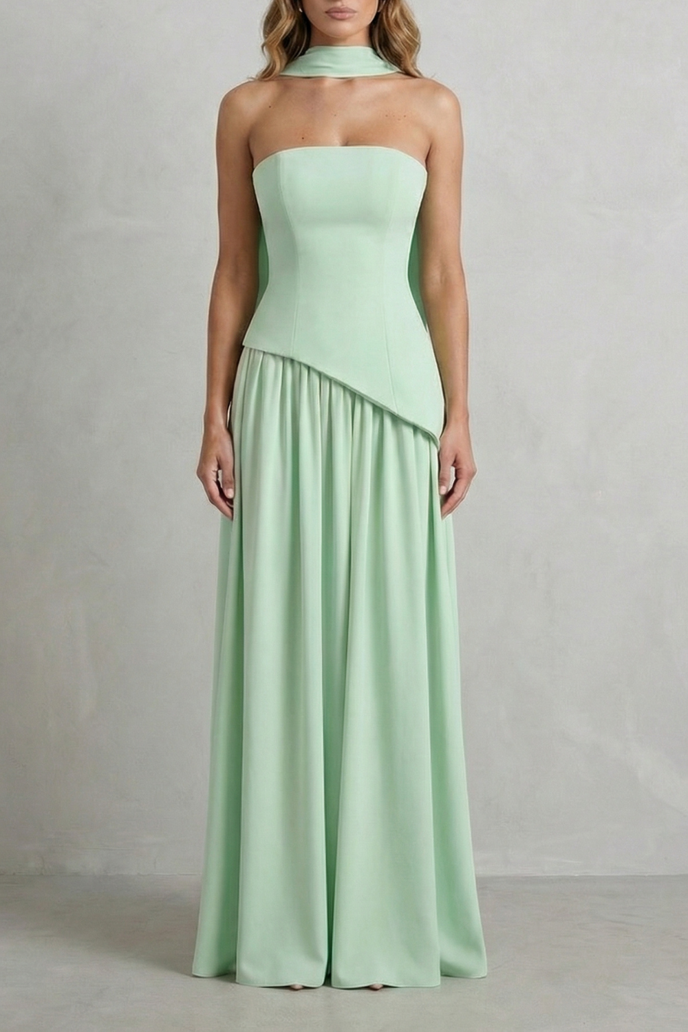 Celestara – Vestido maxi sin mangas con drapeado y abertura