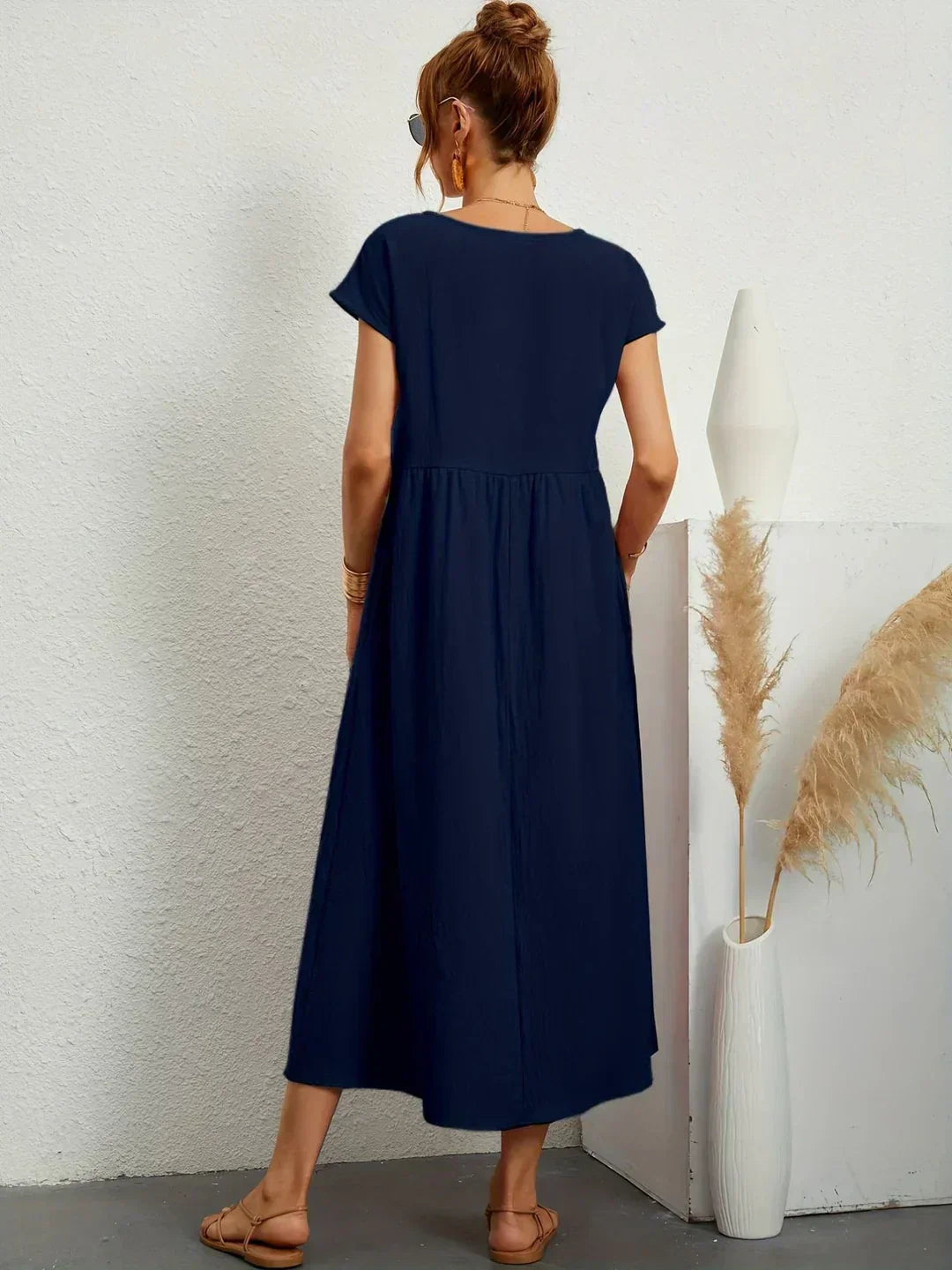 Gabrielle™ — Vestido Midi Fluido con Elegancia Atemporal