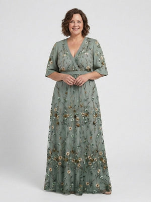 Evadne | Vestido Maxi de Manga Corta con Escote en V Floral