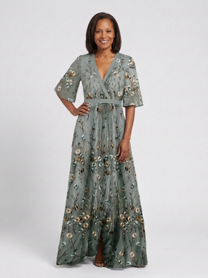 Evadne | Vestido Maxi de Manga Corta con Escote en V Floral