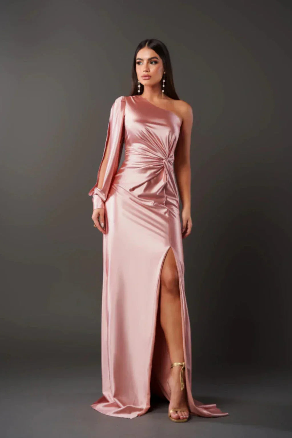 Valeria | Vestido satinado de una manga